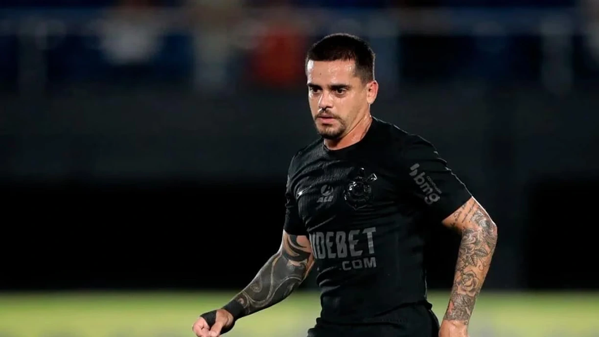 Corinthians negocia empréstimo de Fagner para o...