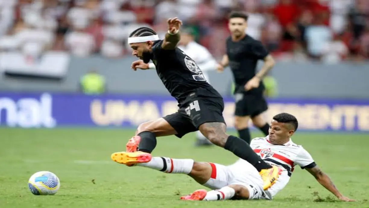 Corinthians perdeu invencibilidade no clássico | Adalberto Marques/Getty Images