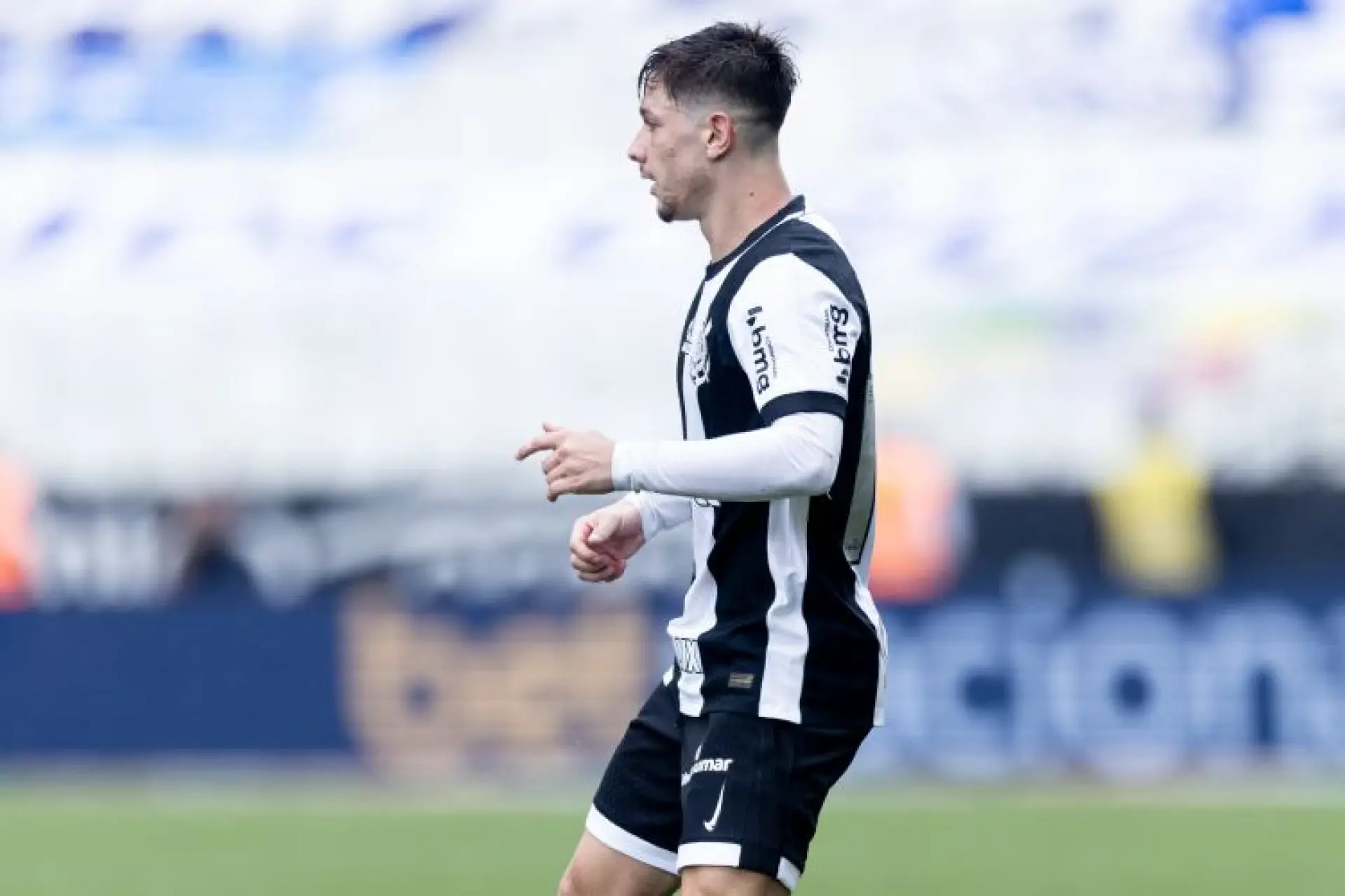 Com Rodrigo Garro no banco de reservas, o Corinthians está escalado para enfrentar o Palmeiras - Foto: Rodrigo Coca/Agência Corinthians