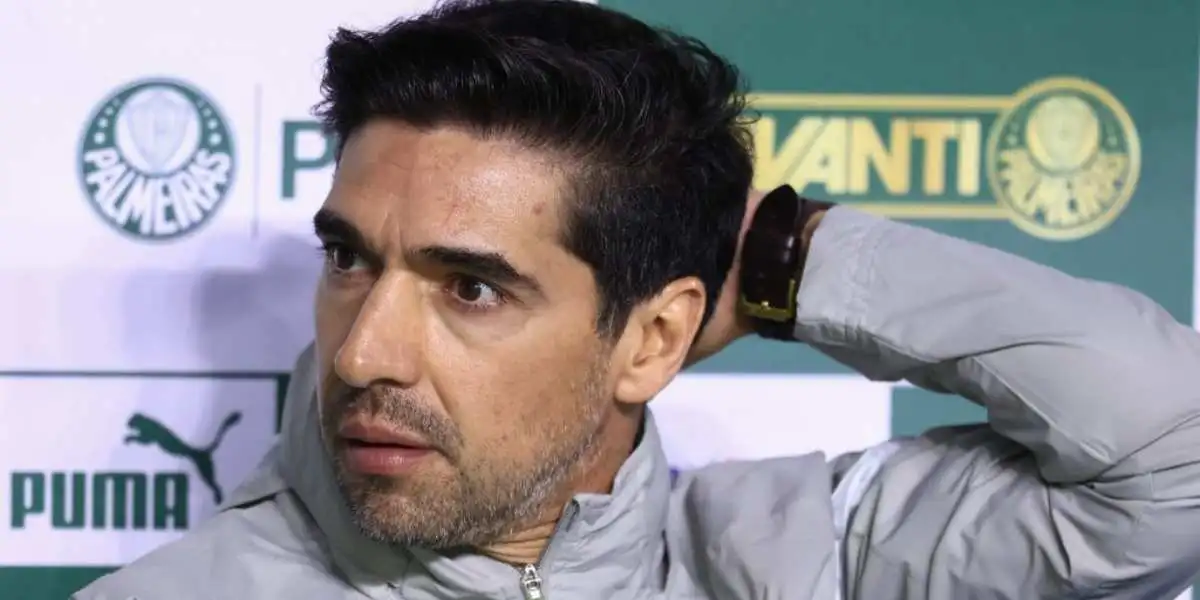 Abel Ferreira em foto realizado durante coletiva da equipe do Palmeiras. Foto: Marcello Zambrana/AGIF