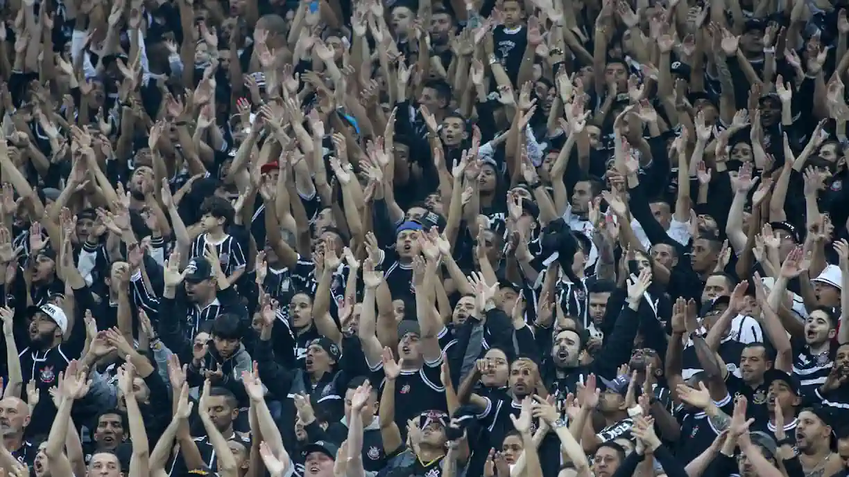 Ala brasileiro Tatinho chegou ao clube português no ano de 2023 após atuação no Corinthians. Foto:  Rodrigo Coca / Corinthians