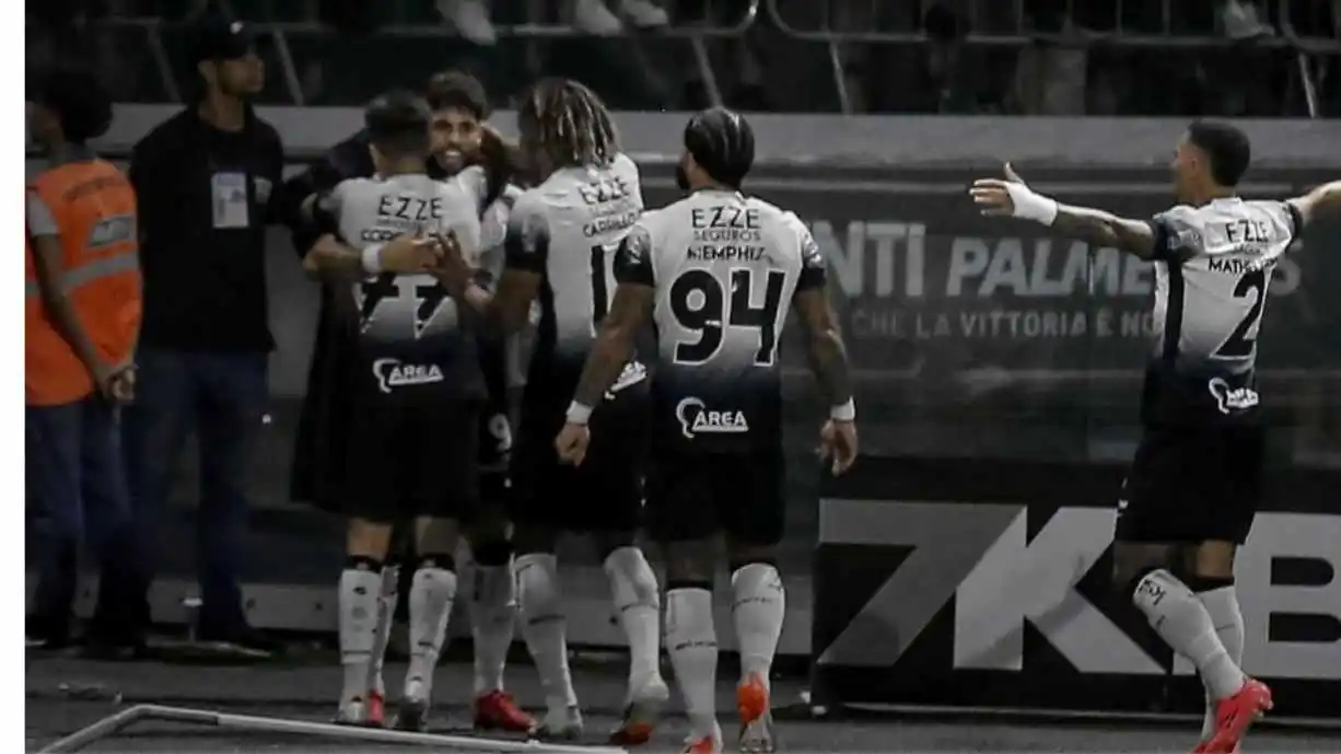 O Corinthians conquistou mais um ponto no Campeonato Paulista ao empatar com o Palmeiras em 1 a 1 na noite desta quinta-feira (6) - Foto: Reprodução