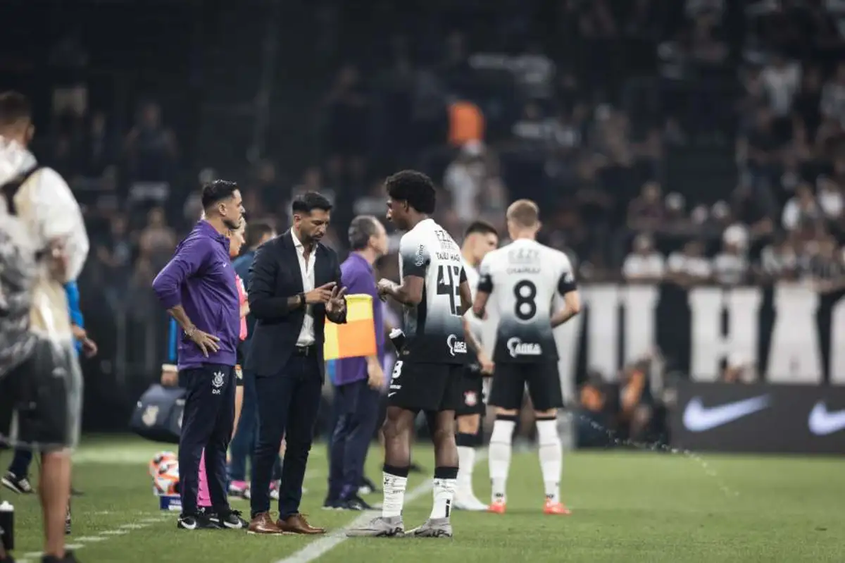 Defesa do Corinthians só não foi vazada em uma partida da temporada e Emiliano Diaz comenta o assunto - Foto: Divulgação/Corinthians