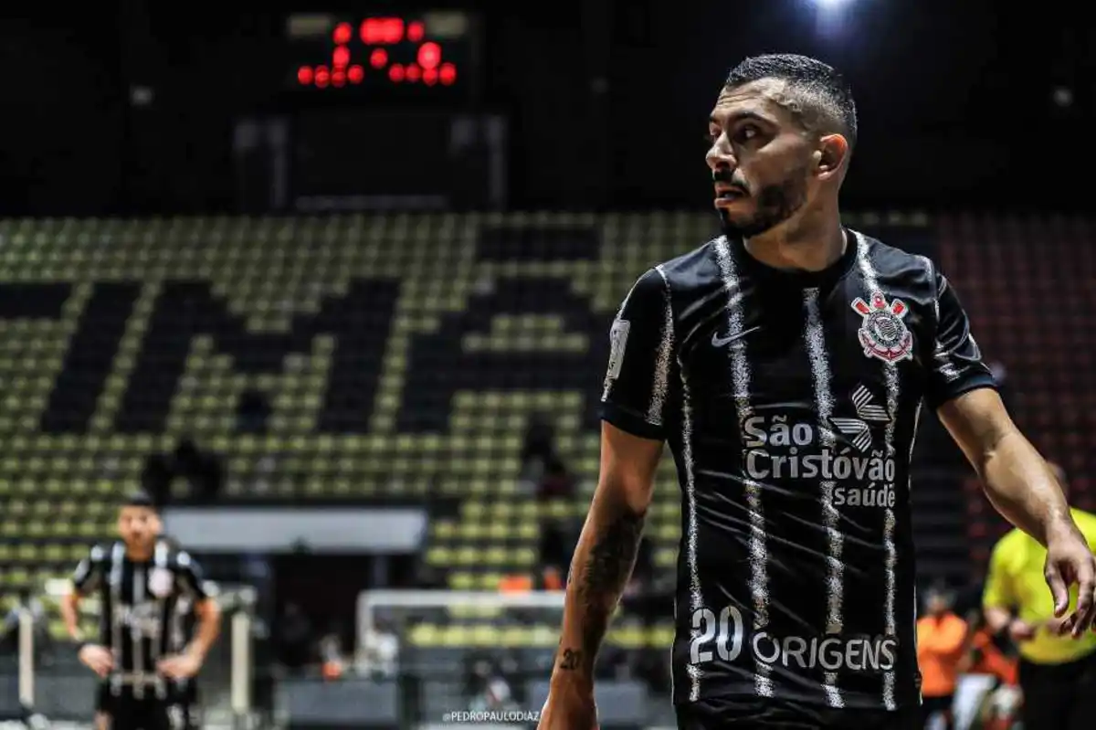 Após diversas conquistas como título da LNF e o prêmio de craque da competição, Allan Barreto anuncia aposentadoria do futsal Foto: Pedro Paulo Diaz/Corinthians