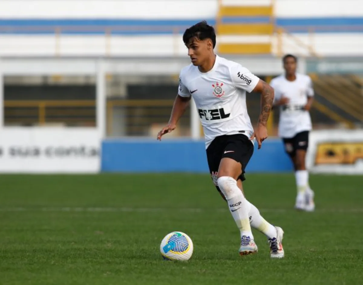 Zagueiro Gustavo Henrique se despede do Corinthians e acerta com clube da Hungria