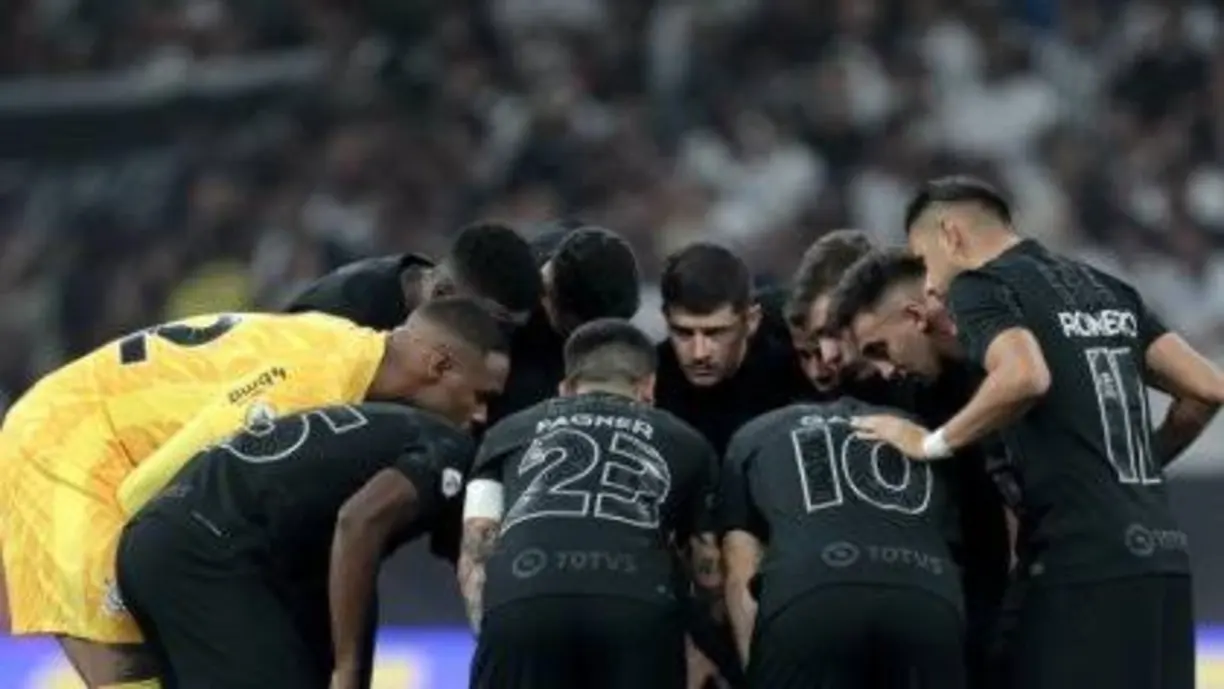 Corinthians vive oscilação na lateral-esquerda neste início de temporada