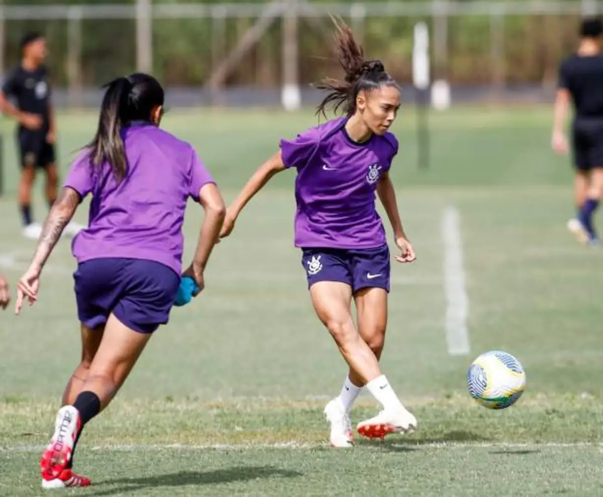 Juliana Passari, meio-campista é um dos reforços para a temporada de 2025 das Brabas. Foto: Rodrigo Gazzanel / Agência Corinthians