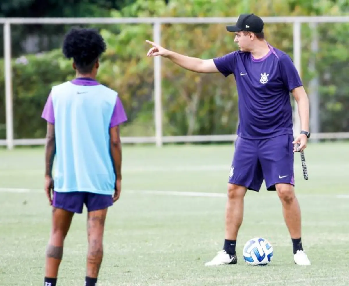 Corinthians avalia reforços para o time feminino e não descarta novas contratações