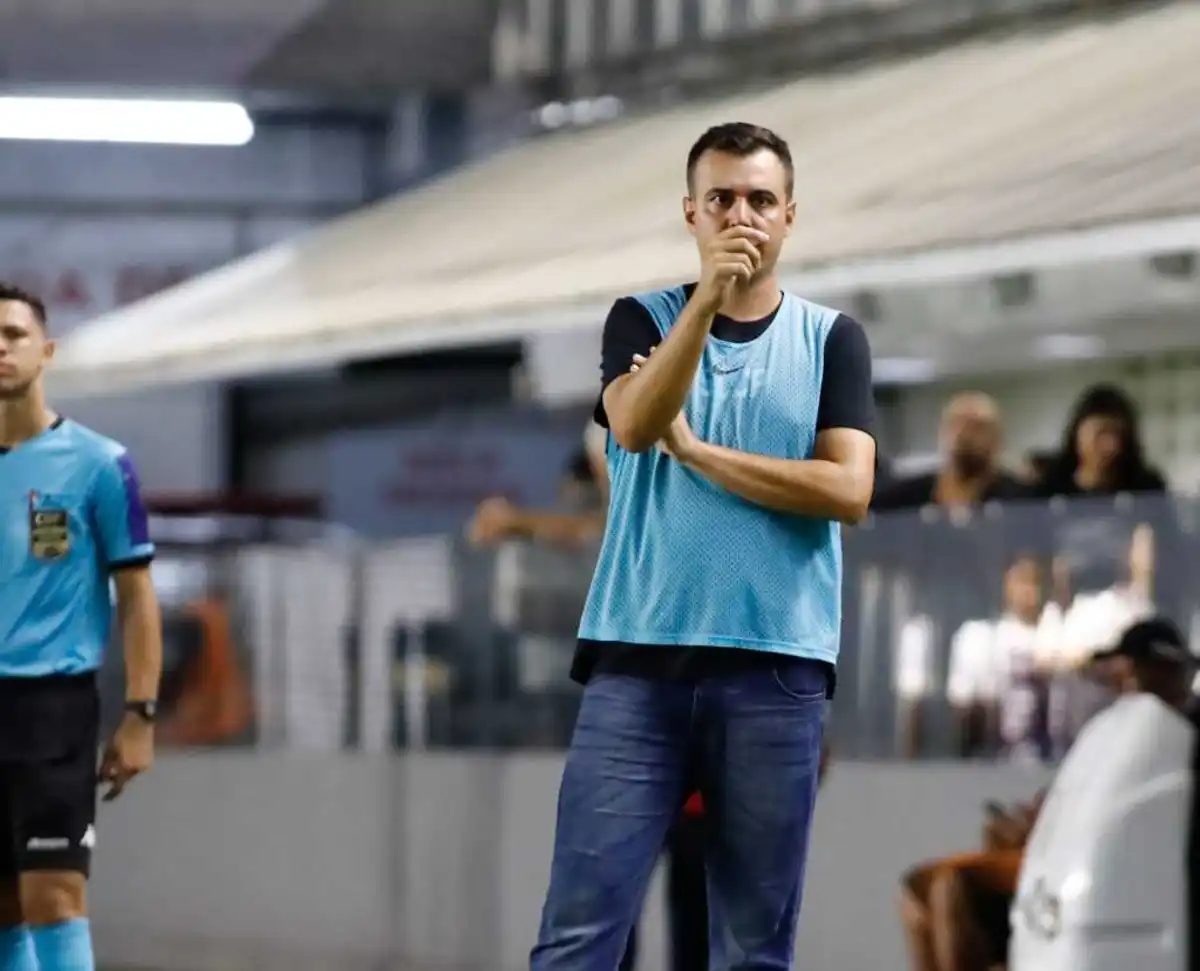 Técnico do Corinthians Feminino detalha planos táticos para 2025