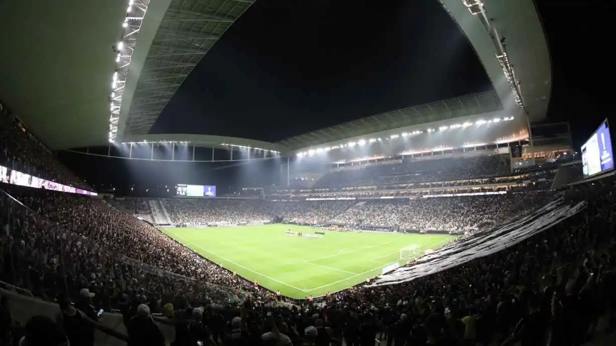 A diretoria corinthiana planeja fazer mais mudanças na arena e a próxima pode ser uma nova ampliação na capacidade - Foto: José Manoel Idalgo / Corinthians