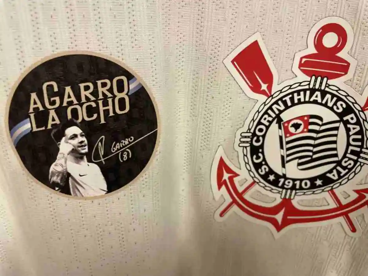 Corinthians Celebra Garro com Homenagens, Mas Rivalidade Gera Piadas na Web