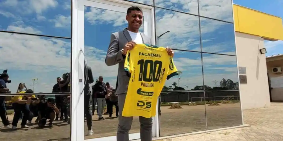 Paulinho em sua apresentação como coordenador da equipe do Mirassol, que irá disputar a Serie A em 2025. Foto: João Pinheiro/Agência Mirassol