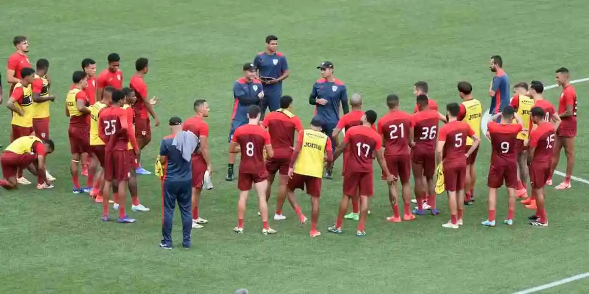 Um dos treinos realizados pela equipe da Portuguesa durante sua preparação para enfrentar o Corinthians. Foto: Portuguesa 