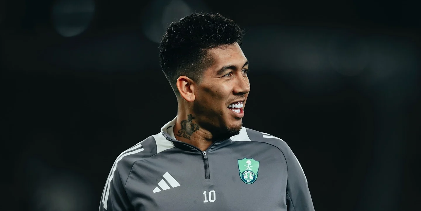 Com o Corinthians de olho, Roberto Firmino marca pelo Al-Ahli, da Arábia Saudita e faz comentários sobre o seu futuro na equipe - Foto: Divulgação/Al-Ahli