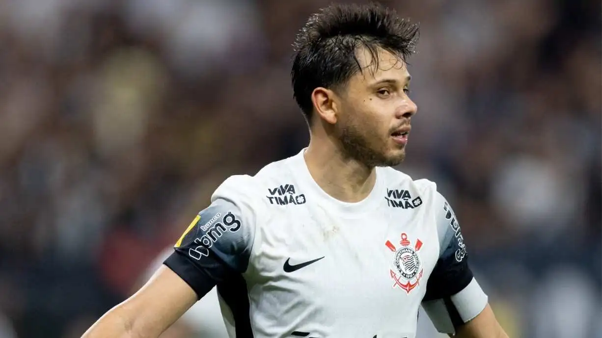 "Corinthians pode ganhar três títulos em 2025", crava Neto