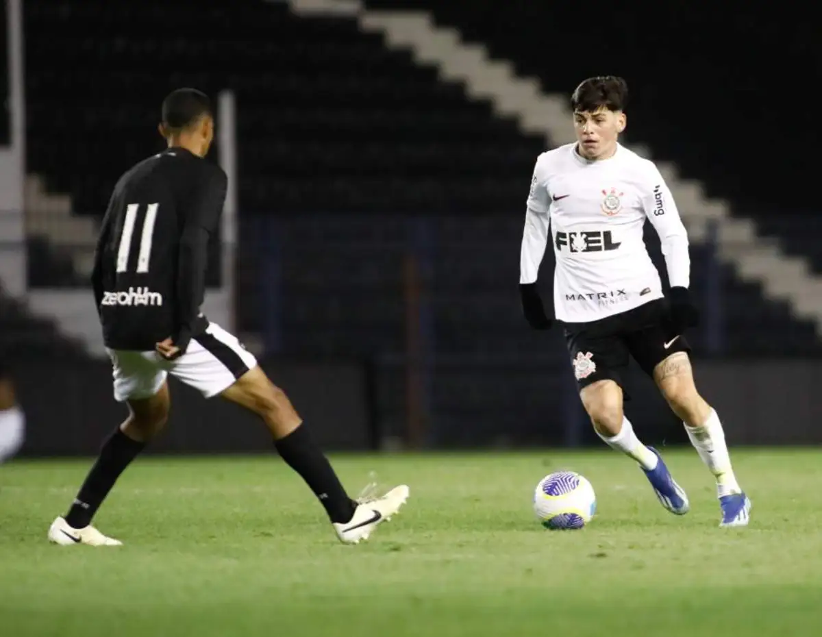 Bruno Xavier se despede do Corinthians após um ano de dedicação no Sub-17. Foto: Rodrigo Gazzanel / Agência Corinthians