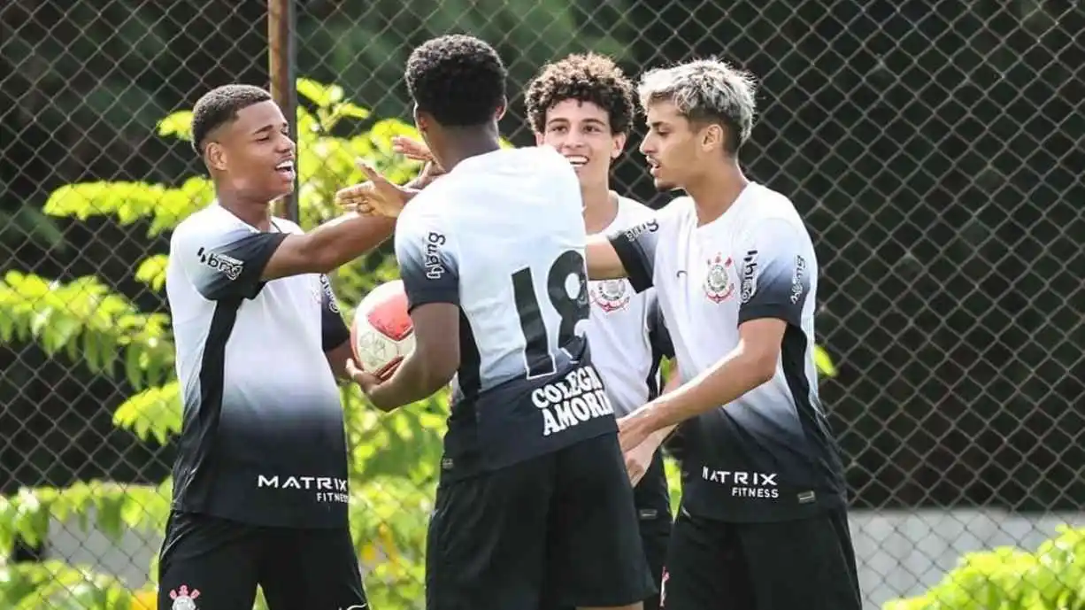 Mais um: Corinthians acerta novo reforço para categorias de base; número impressiona