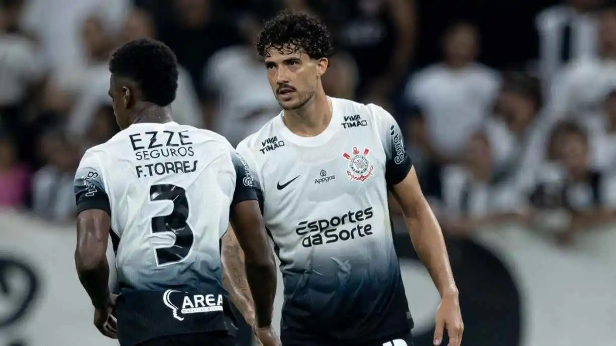 Félix Torres, que garantiu que o revés na competição continental não aumenta a pressão para a final contra o Palmeiras - Foto: Rodrigo Coca / Corinthians