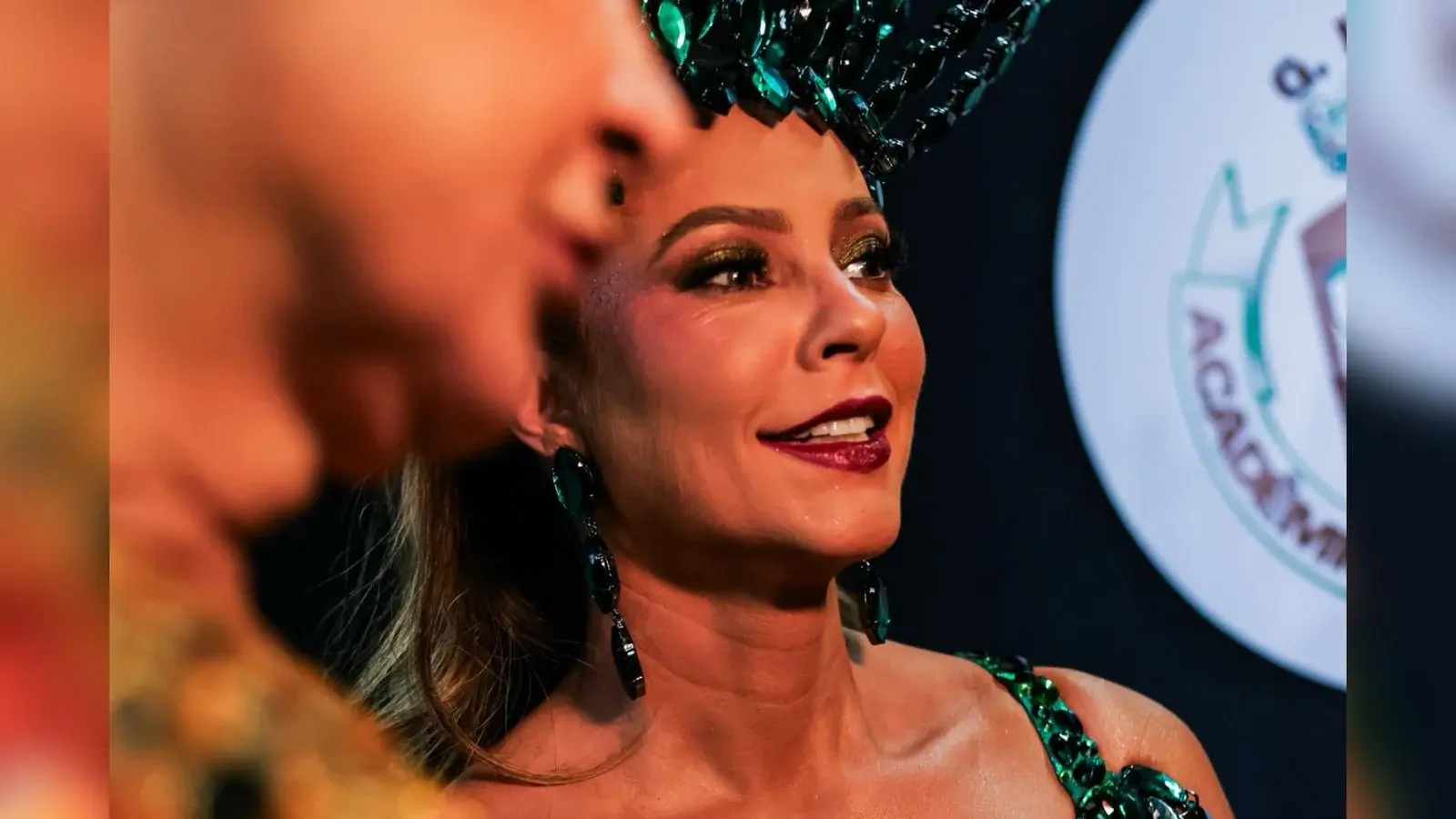 Em entrevista para site, Paolla Oliveira revela opinião sobre desfile da Grande Rio