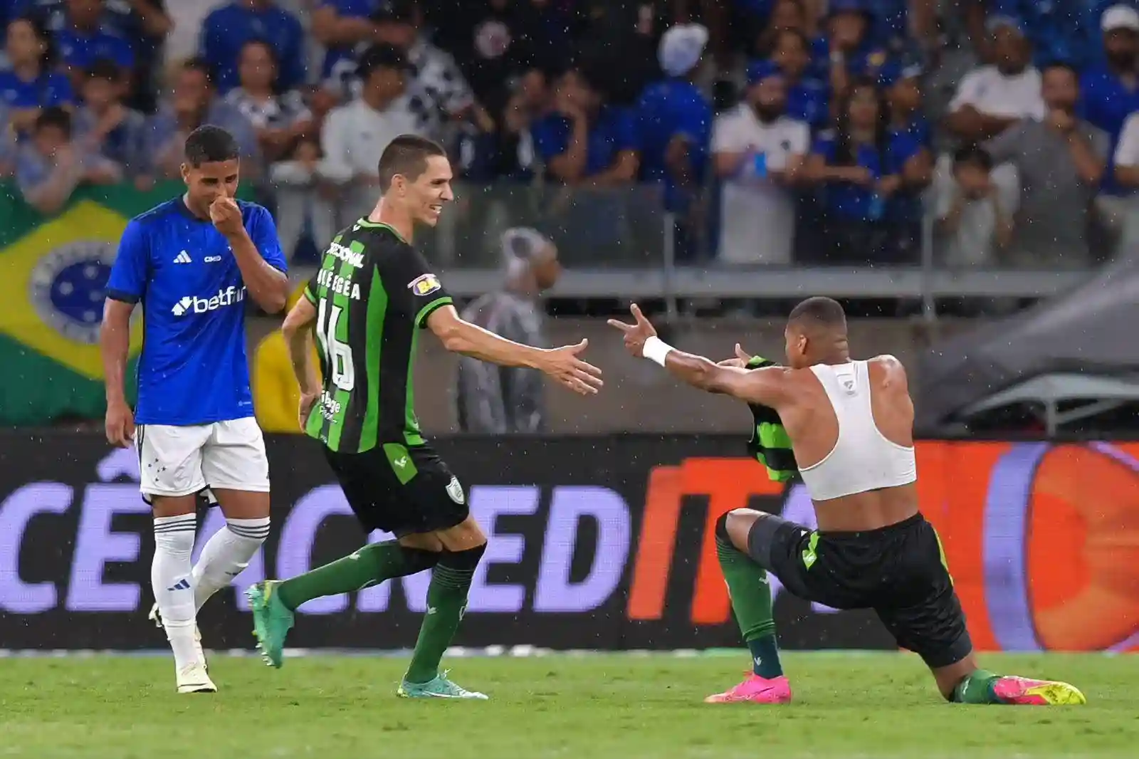 Ex-Corinthians assina com o Amazonas até o fim do Campeonato Brasileiro da Série B - Foto: Flávio Tavares/O Tempo