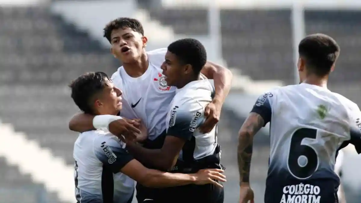 O Timãozinho já sabe quem vai enfrentar no Paulista Sub-15 e Sub-17 de 2025. Estreia marcada contra o Juventus. Foto: Reprodução