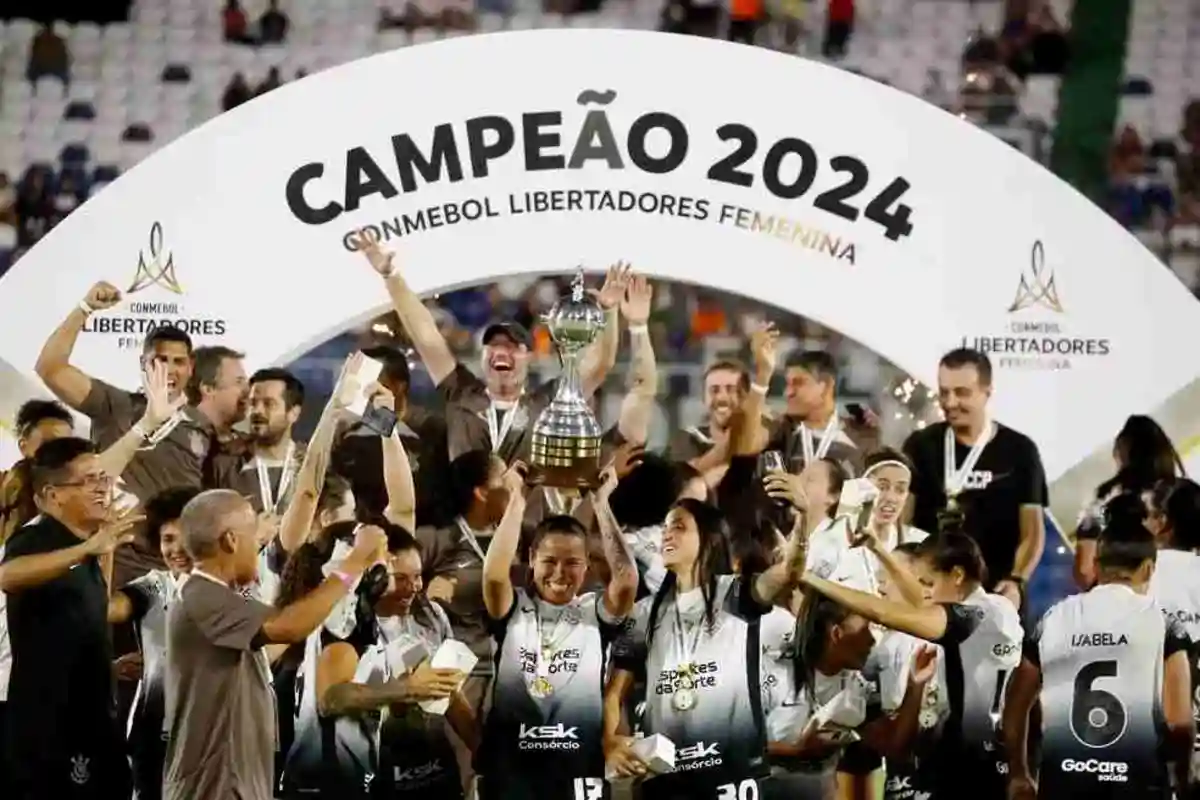 Corinthians atrasa premiação às campeãs da Libertadores 2024 e gera descontentamento entre as jogadoras do elenco feminino. Foto: Reprodução