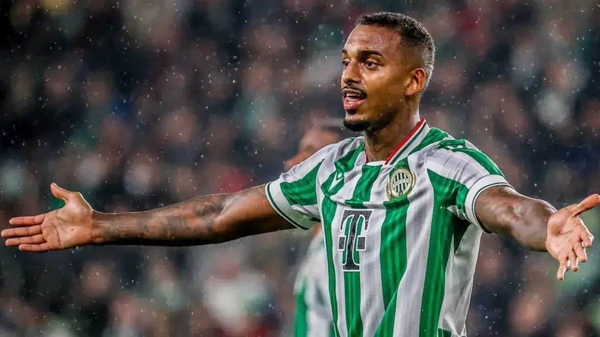 Ex-Corinthians, Raul Gustavo termina primeira temporada na Europa