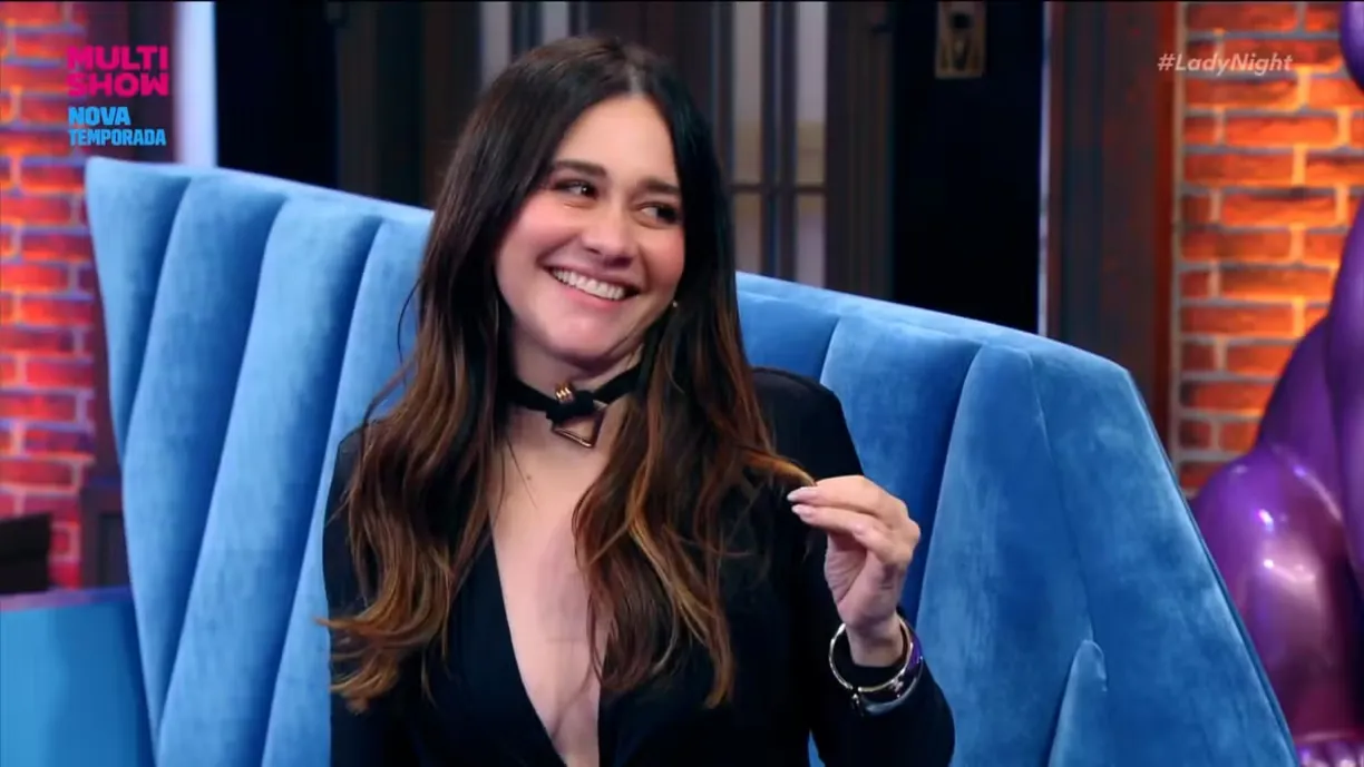 Alessandra Negrini fala sobre peça "A árvore", em entrevista para a Folha de Pernambuco