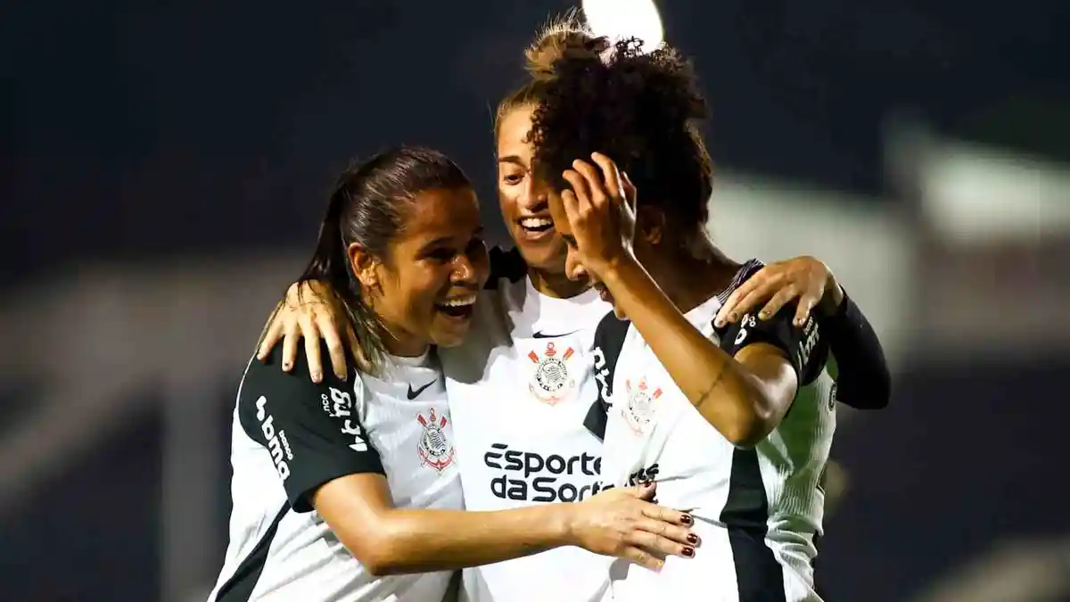 Corinthians define escalação para enfrentar a Ferroviária no Brasileirão Feminino, buscando mais uma vitória apesar dos desfalques. Foto: Reprodução