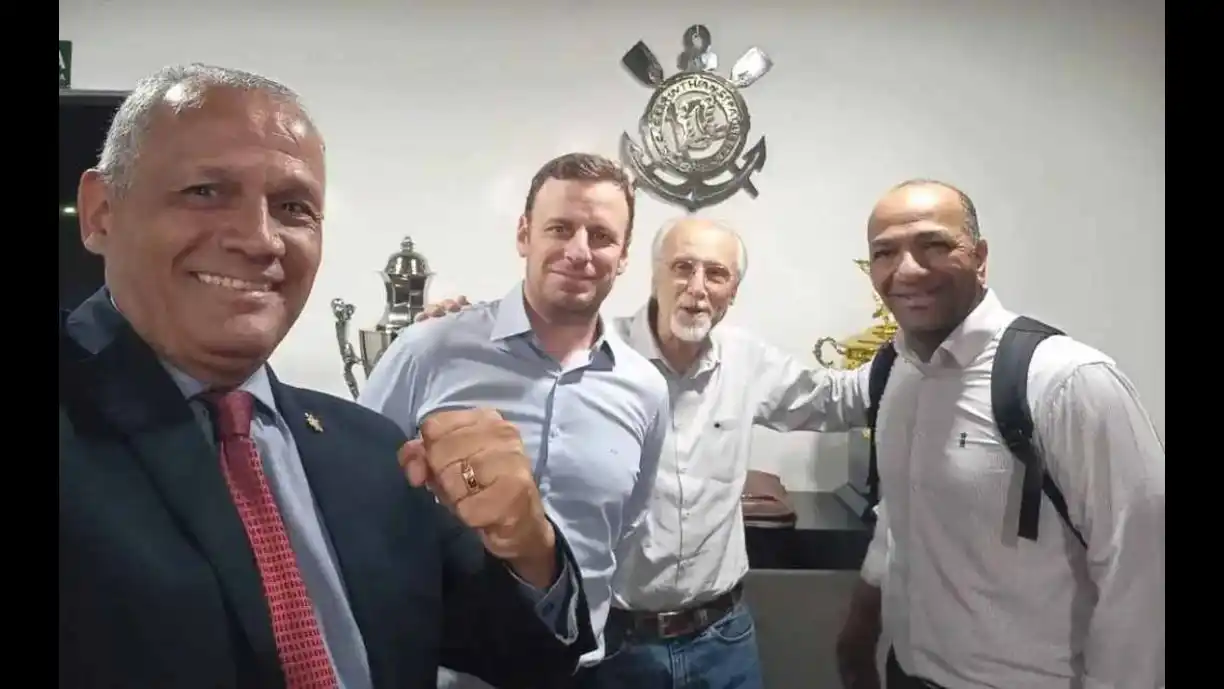 Pressões e conflitos comprometem independência do Conselho Fiscal do Corinthians