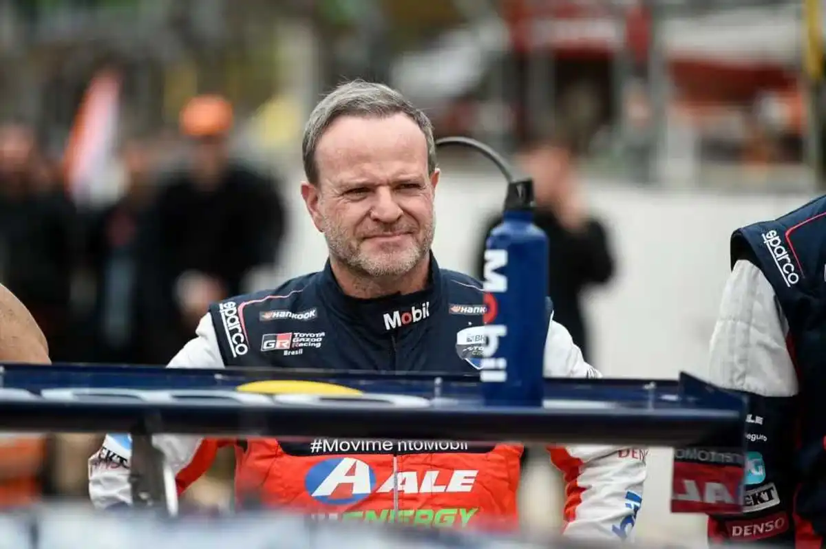 Barrichello também relembrou a experiência de correr ao lado do filho, Dudu, na última temporada | Divulgação