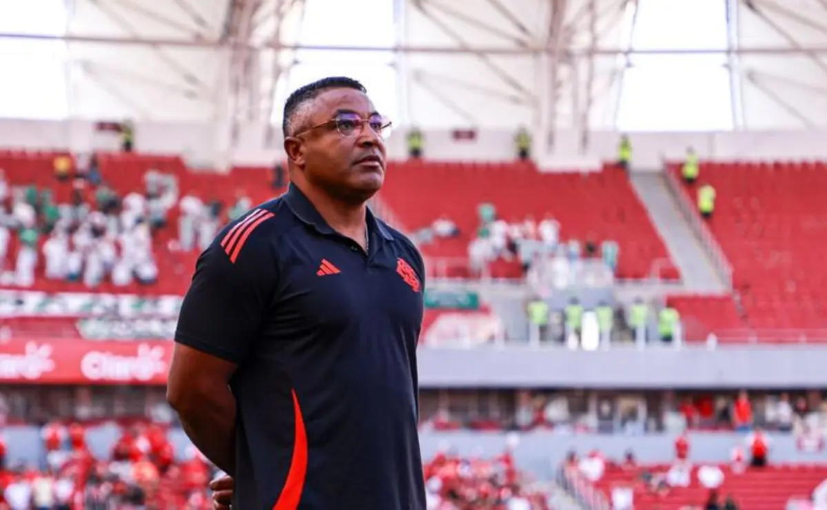 O técnico do Internacional, Roger Machado, finalizou a preparação da equipe pro jogo contra o Corinthians - Foto: Reprodução