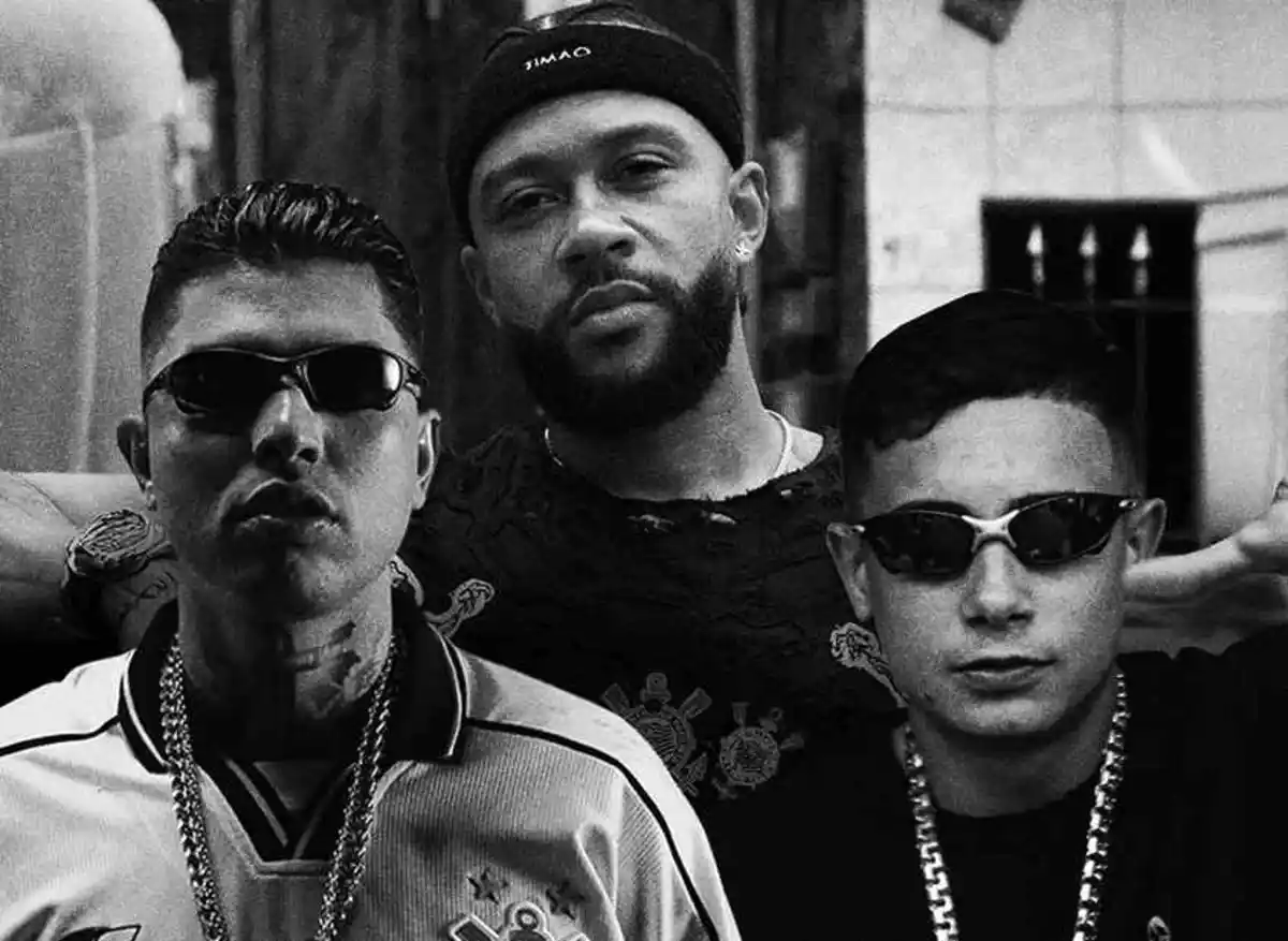 MC Hariel e Memphis lançaram a música "Falando com as Favelas" e agora irão sortear uma camisa autografada do Corinthians - Foto: Divulgação