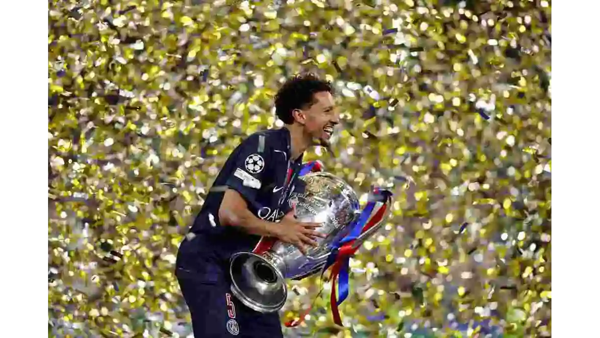 Marquinhos foi campeão da Champions League como capitão do PSG - Foto: Alex Pantling - UEFA/UEFA via Getty Images