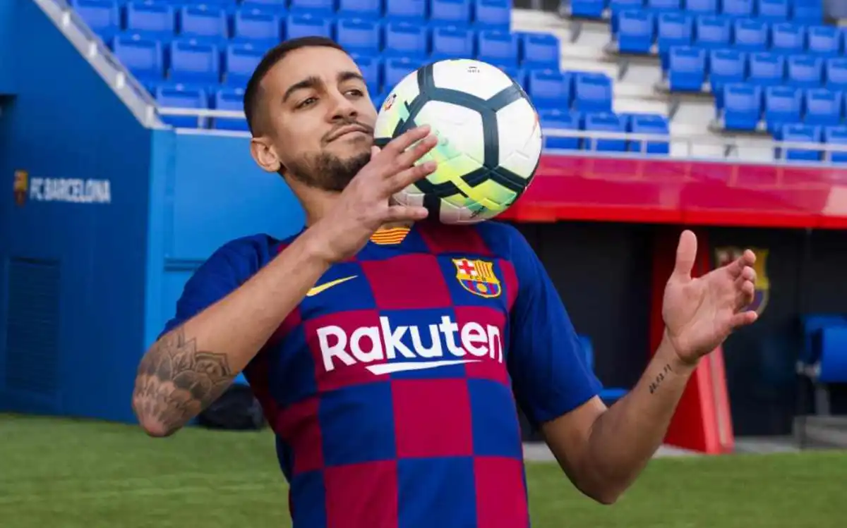Meia ex-Corinthians, Barcelona e Juventus assina pré-contrato com o Fortaleza