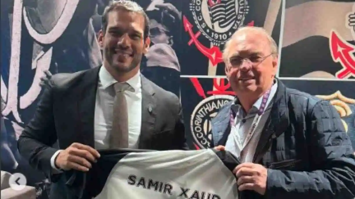Presidente interino do Corinthians se encontra com mandatário da CBF e autoridades do Governo