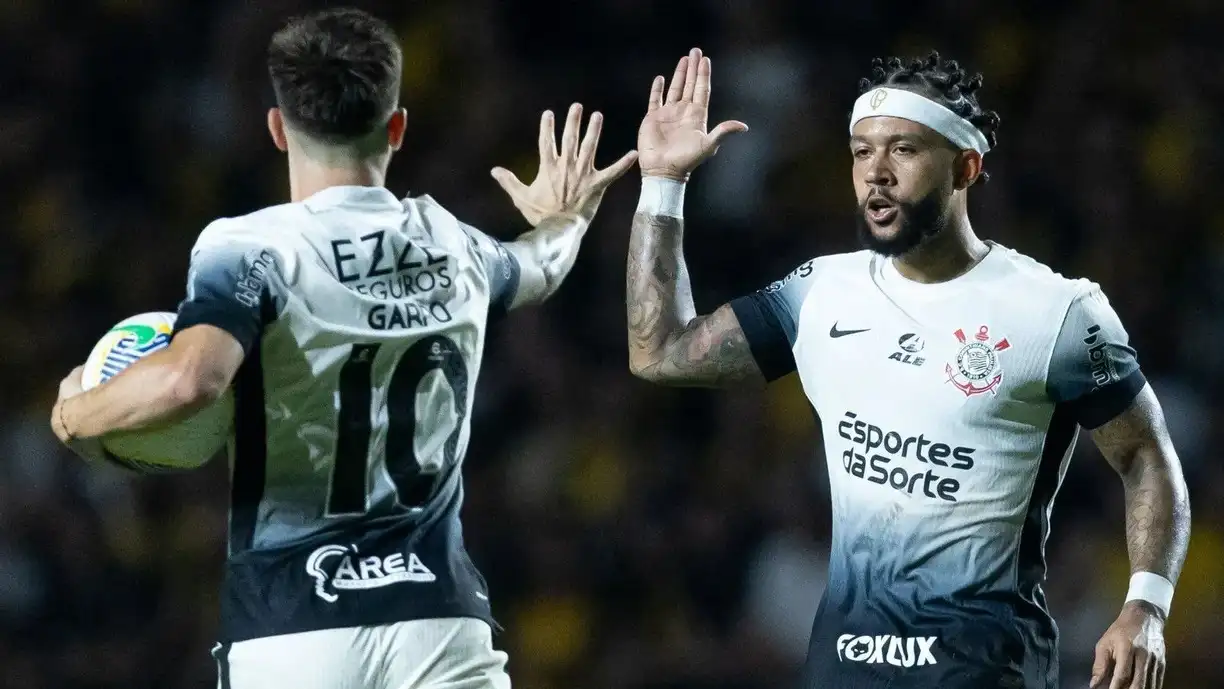 Com os retornos de Rodrigo Garro e Memphis Depay, Corinthians confirma escalação contra o Huracán