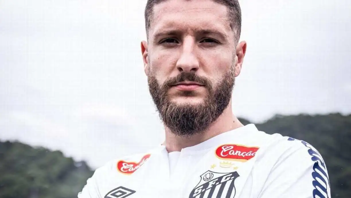 Zé Rafael vê o clássico contra o Corinthians como chance para o Santos reagir e unir o time na luta pelo Brasileirão. Foto: Divulgação/Santos FC.