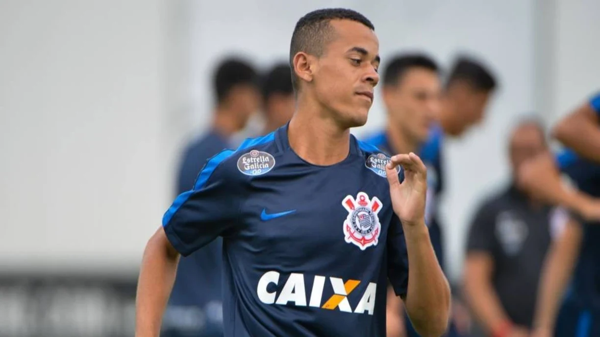 Atleta de 28 anos reforça o clube mineiro para a reta final da primeira fase da Série D do Campeonato Brasileiro | Divulgação