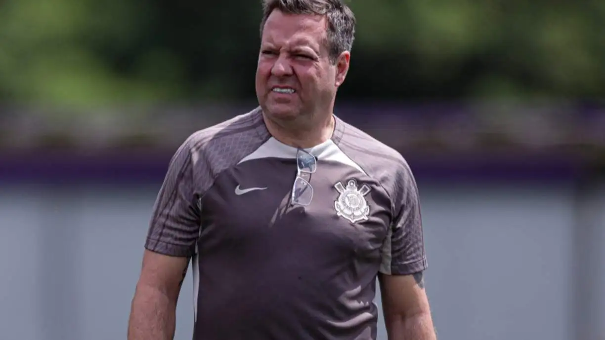 Novo chefe do departamento médico do Corinthians assume o cargo e se pronuncia nas redes
