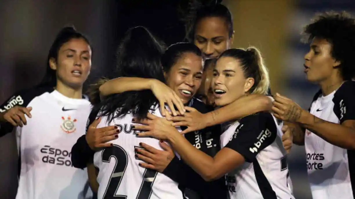 Com o time profissional em pausa, Corinthians aposta no futebol feminino e no Memorial para manter a conexão com a torcida. Foto: Reprodução