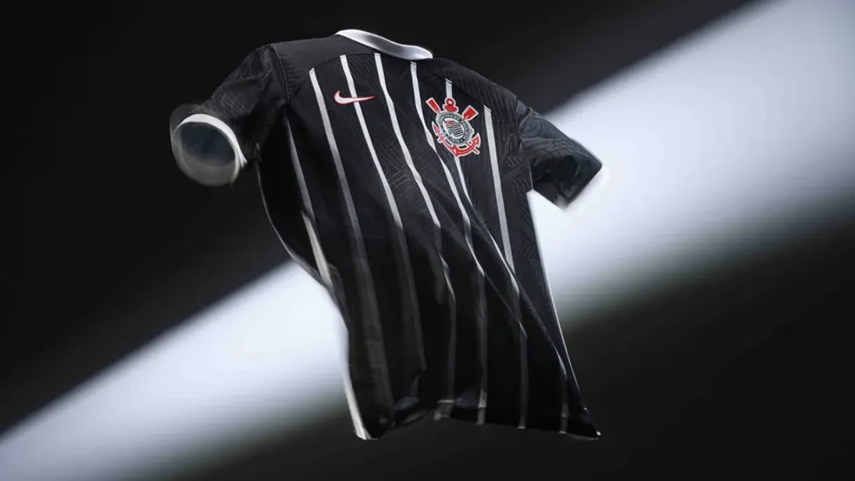 Retomada de modelo clássico do Corinthians resgata a tradição e história do clube - Foto: Reprodução/Nike