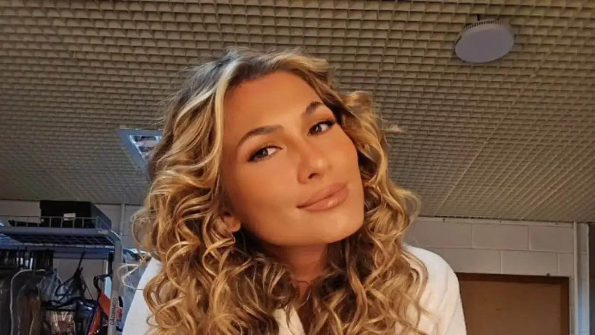 Lívia Andrade relata tensão em voo e reflete sobre a vida após pane na aeronave, destacando fé e importância de viver intensamente - Foto: reprodução/instagram