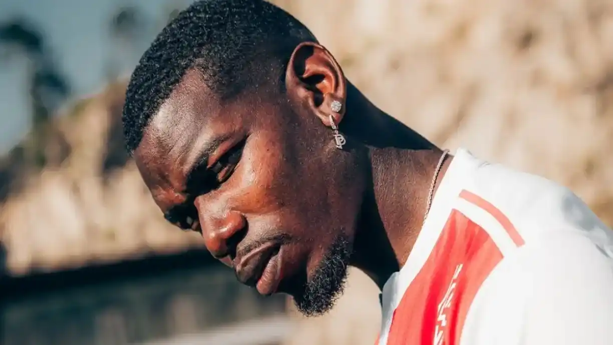 Pogba que chegou a ser especulado no Corinthians, assina com clube francês