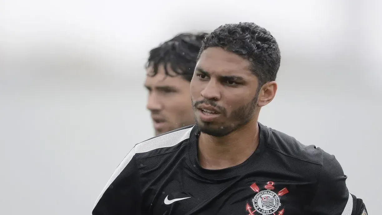 Wallace, ex-Corinthians e Flamengo faz críticas sobre a atual fase do futebol