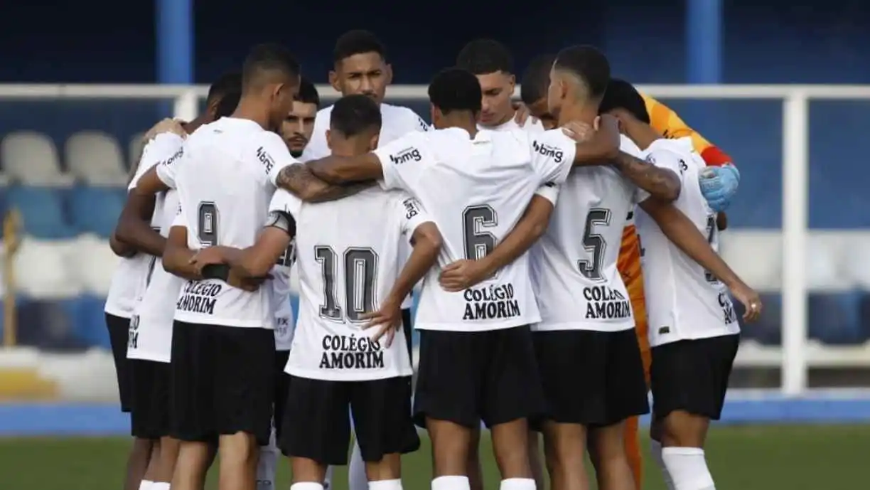 Sem espaço no Corinthians, Thomas Agustín vê empréstimo ao Botafogo-SP ser cancelado e futuro segue indefinido. Foto: Reprodução