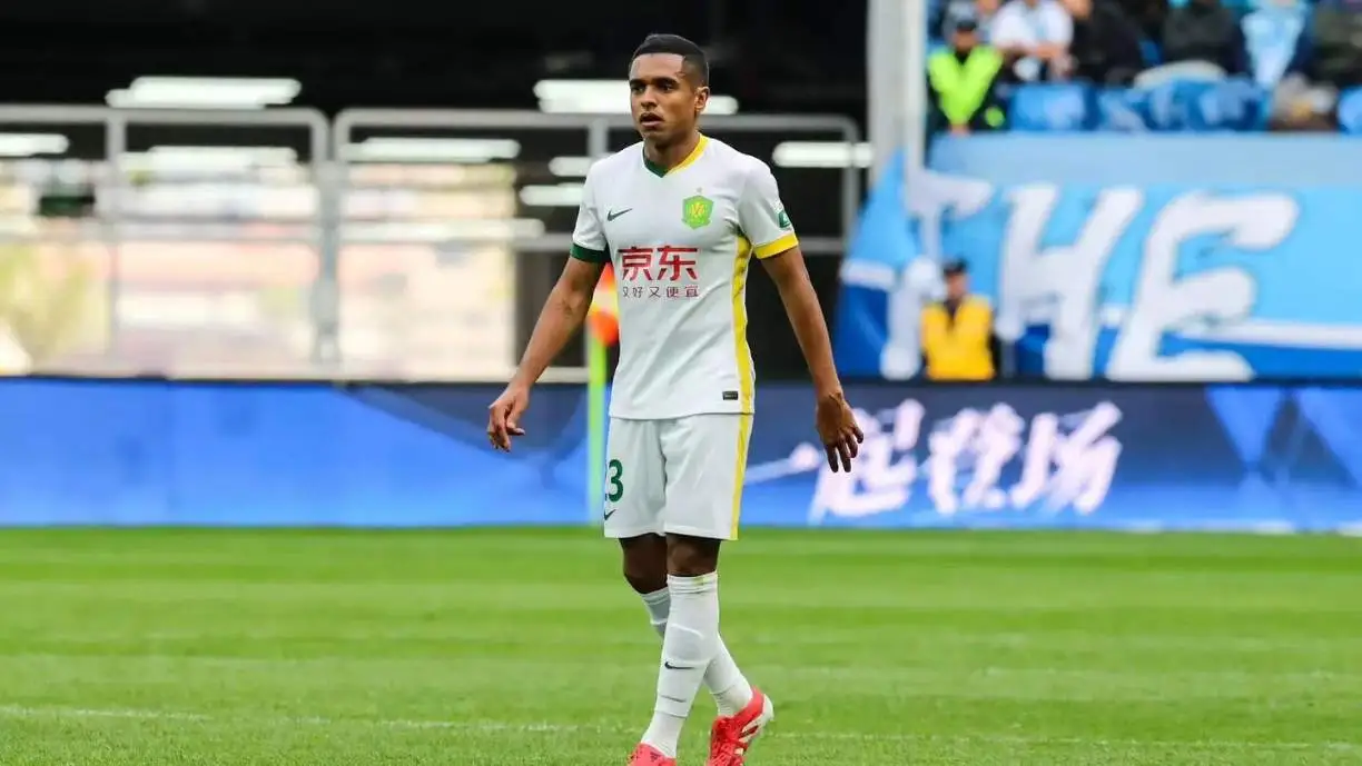 Dawhan é um dos grandes destaques e um dos pilares da equipe chinesa do Beijing Guoan F.C. Divulgação/Beijing Guoan F.C.