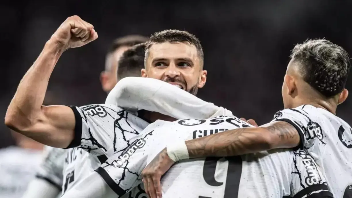 O curso inclui estudos de caso de marcas e personalidades como Real Madrid, David Beckham, Beyoncé e NFL | Divulgação