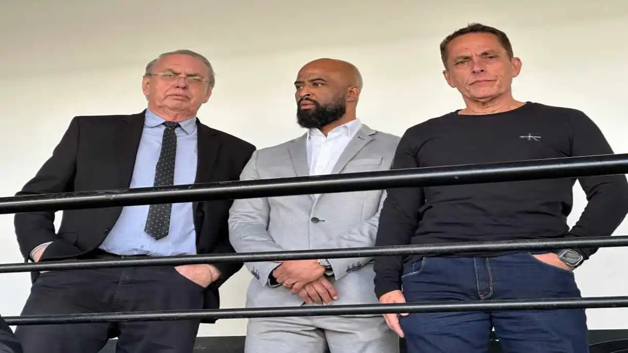 Presidente interino do Corinthians e Fabinho Soldado marcam presença em duelo do Brasileirão Sub-20