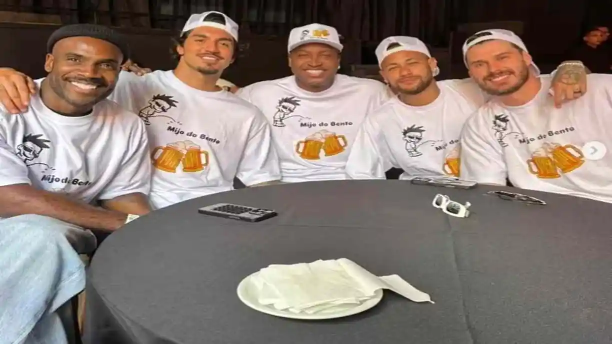 Thiaguinho reuniu amigos como Neymar, Medina e Bruninho em celebração pela chegada de seu filho com Carol Peixinho - Foto: Reprodução/Instagram